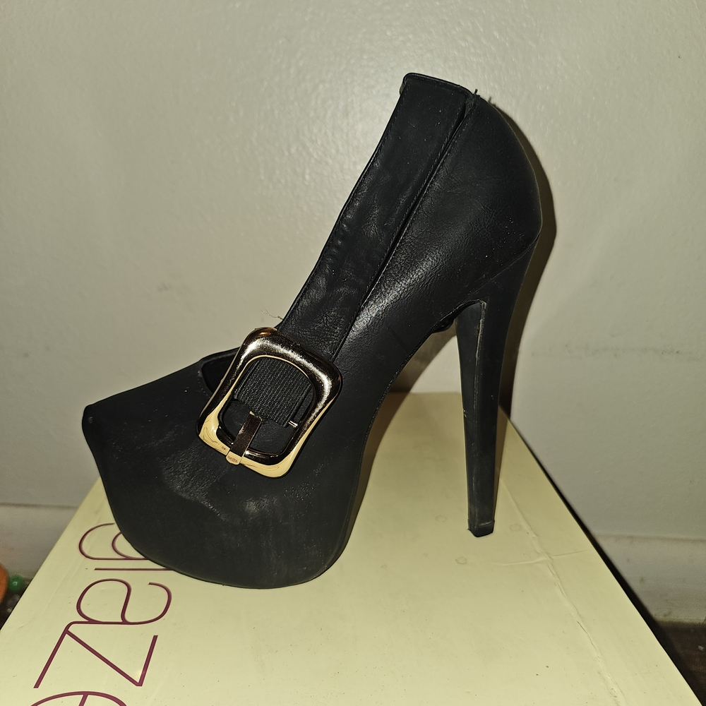 Glaze Black Platform Heels with Gold Buckle